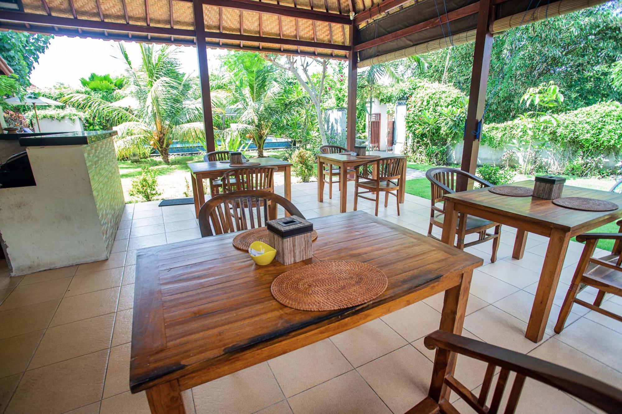 Hotel The Parnas Nusa Lembongan Exterior foto