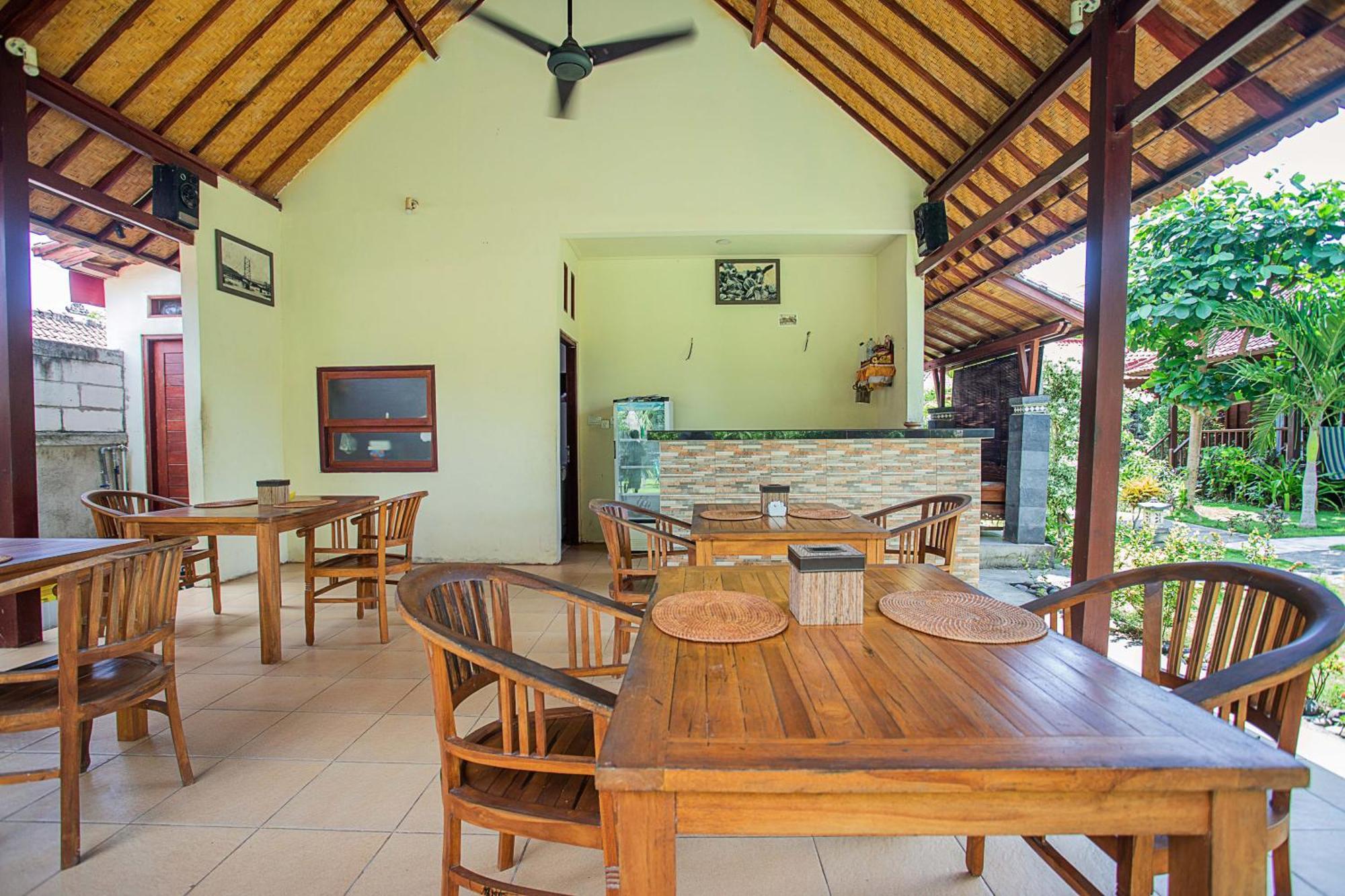 Hotel The Parnas Nusa Lembongan Exterior foto